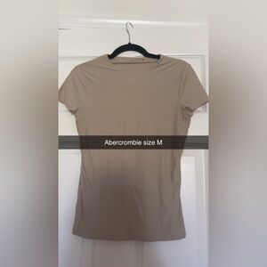 Abercrombie & Fitch Women's tan Short Sleeve Tee